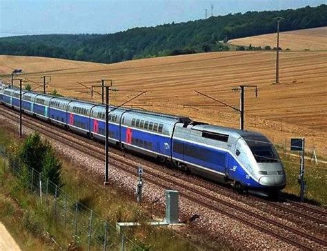 La liaison entre toulouse et paris sera de trois heures au lieu de cinq heures aujourd'hui. La LGV Bordeaux-Toulouse pas encore enterrée Etat et ...