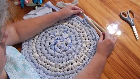 How To Finish A Rag Rug Update Youtube