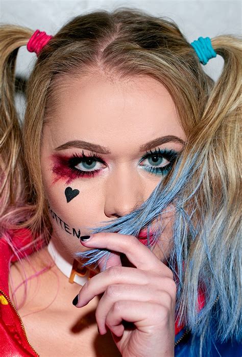 Harley Quinn Makeup Tutorial In Easy Steps Glamour