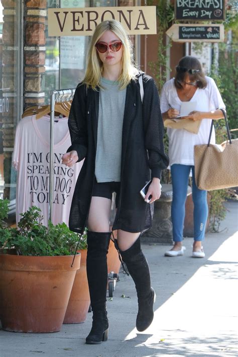 Starlet Arcade Beautiful Elle Fanning