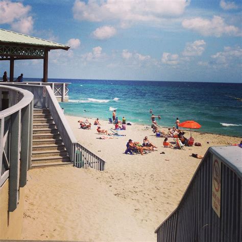 Boca Ratón, Florida. The Beach Pavilion where we all met to hang out on