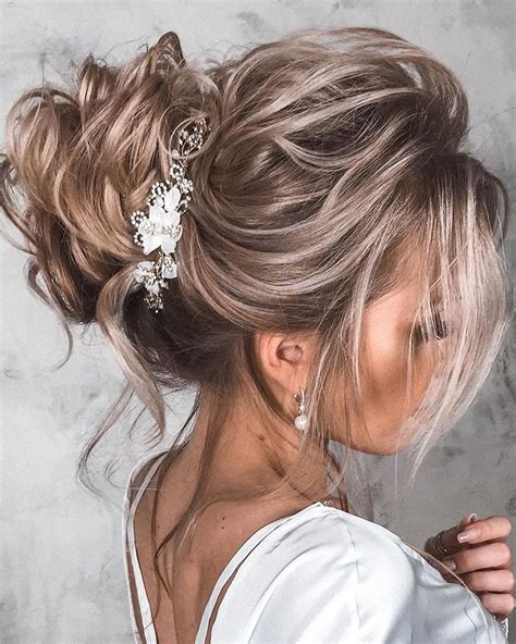 Mother Of The Groom Hairstyles Bride Hairstyles Updo Mother Of The Bride Hair Elegant