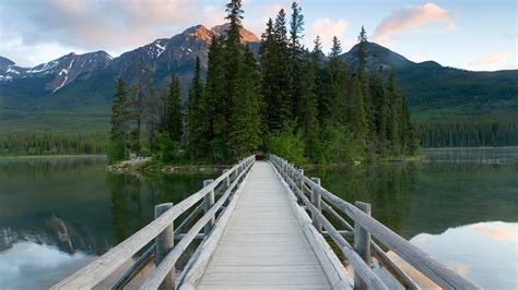 Pyramid Lake In Jasper National Park Alberta Canada
