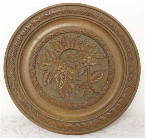 Lovely French Vintage Carved Roses Wooden Plate Ideal Paint Effects