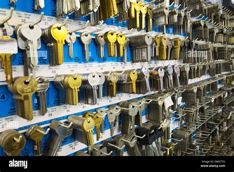 Keys Blanks Cylinder Key Blank For Cutting On Board In Locksmith Shop