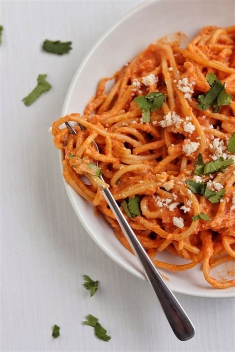 Espagueti Rojo A La Crema Con Queso Receta Mexicana