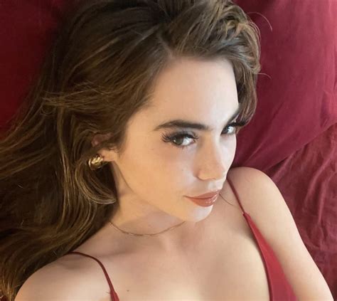 Olympic Gymnast McKayla Maroney Shows Off Milky Legs In Thirst Traps