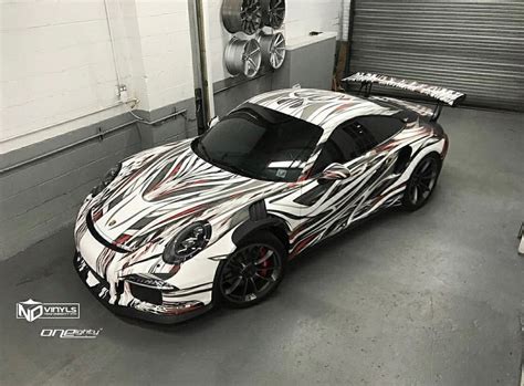 Abstract Porsche 911 Gt3 Rs Wrap Looks Savage Autoevolution