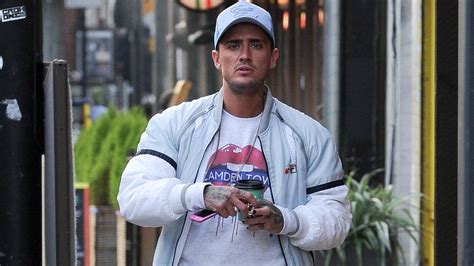 Reality Tvs Stephen Bear Charged With Sharing Sexual Images Bbc News