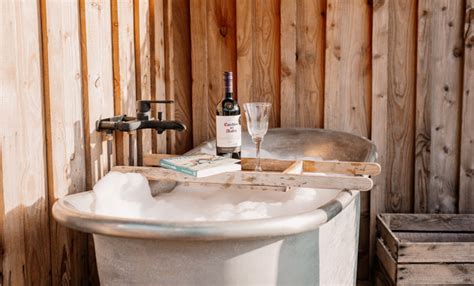 The Best Hideaways With Outdoor Bathtubs Unique Hideaways