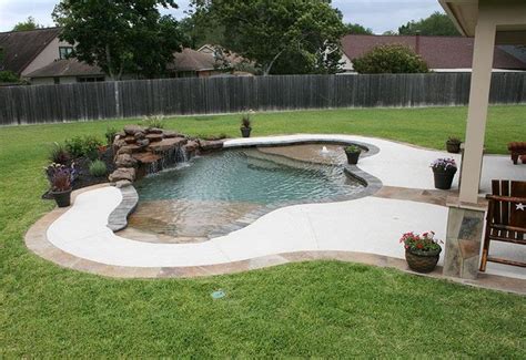 Zero Entry Pool Designs Natural Free Form Swimming Pools Design 215