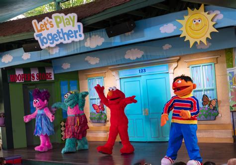 Busch gardens is offering several options to fit in any stocking with savings up to 50% on tickets, fun cards and memberships. 2021 Busch Gardens Tampa Bay Fun Card Sesame Street Kids' Weekends 2021 - On the Go in MCO