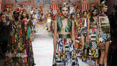 The two met in milan in 1980 and worked for the same fashion house. Review of Dolce & Gabbana Spring Summer 2021 Womenswear