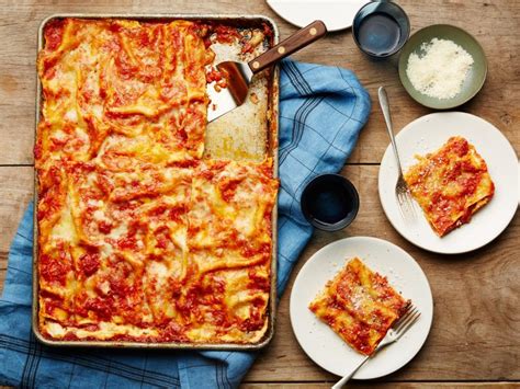 Put in greased casserole dish. All-Crust Sheet-Pan Lasagna Recipe | Food Network Kitchen ...