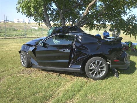 2012 Ford Mustang Gt Crash 8 Hours After Purchase Performancedrive