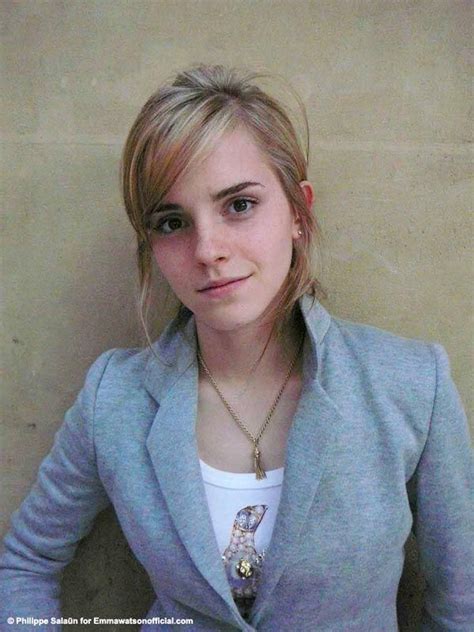 Watson's manager jason weinberg soothed scared fans. No make up in 2020 (With images) | Emma watson