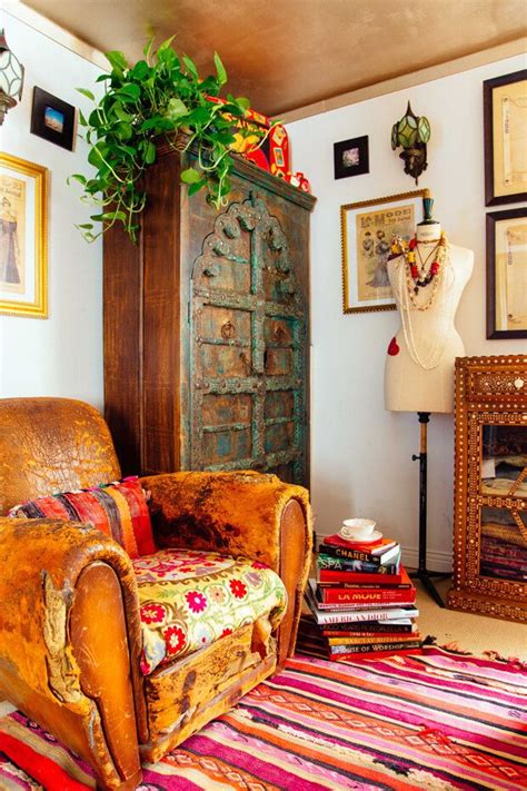 Other furnishings can be purchased and used for a fraction of. Bohemian room decor inspiration that makes you wish it was ...