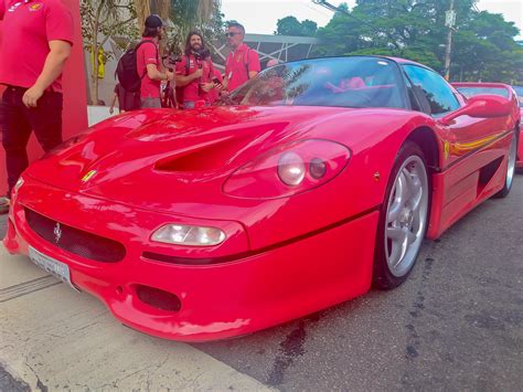 Acabamos de estreiar o twitter da #ferrari no brasil. The only Ferrari F50 in Brazil : spotted