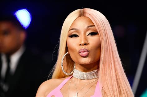 Nicki Minaj Rapping While Pregnant Is The Best Thing We Ve Seen Today Essence