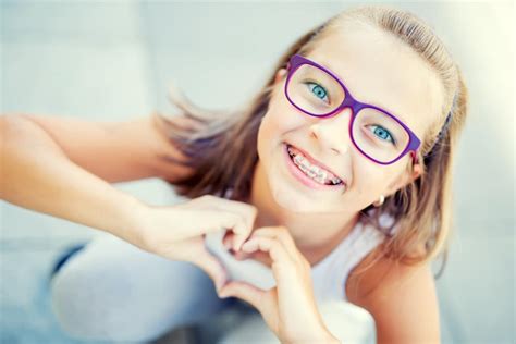 Zahnspangen Für Kinder Alles über Die Erste Spange Dental One®