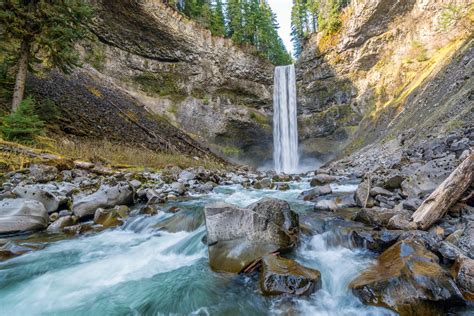 15 Majestic Waterfalls In Canada You Have To See In Your Lifetime