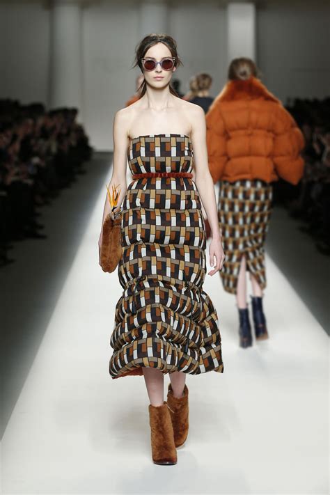 FENDI FALL WINTER 2015-16 WOMEN'S COLLECTION | The Skinny Beep