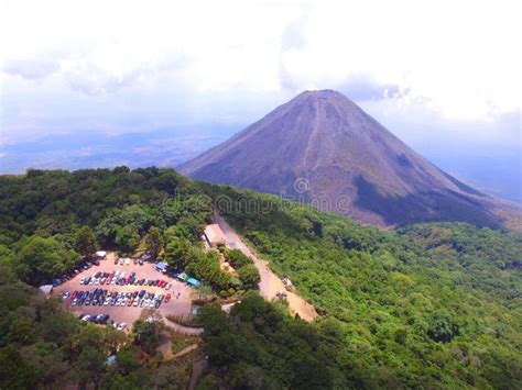 Volcán De Izalco Del Parque Nacional De Cerro Verde El Salvador Imagen