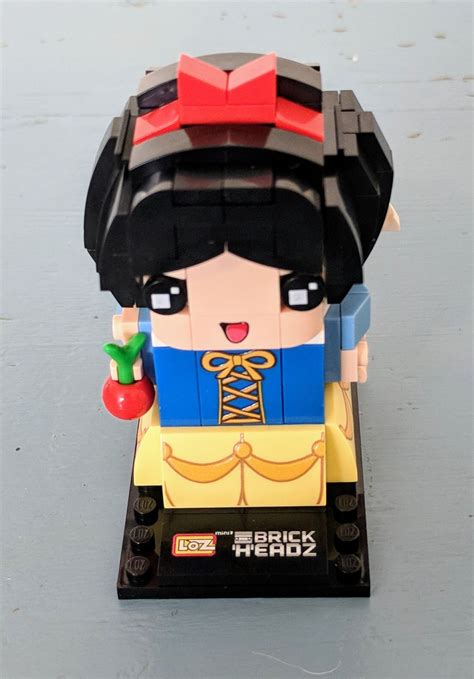 Snow White Completed By Jocelyn L Oréal Tracey Bricks By Liz From The Brick Headz Series