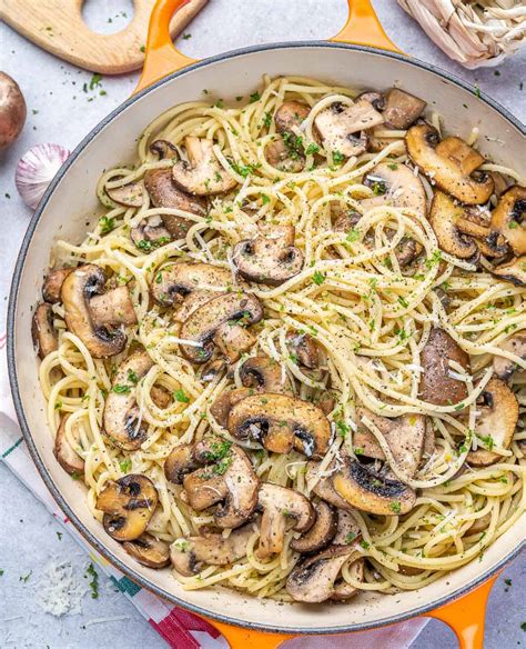 Easy Mushroom Garlic Spaghetti Recipe Healthy Fitness Meals