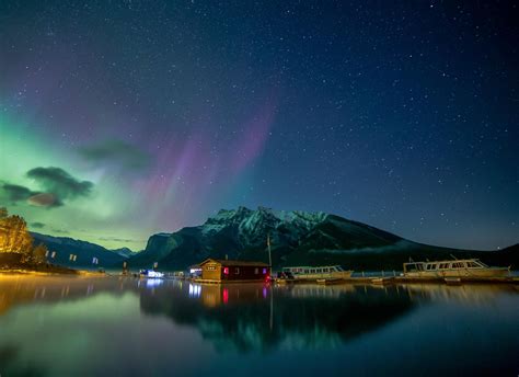 Northern Lights Over Lake Minnewanka Banff Alberta 5026 X 3648 Oc