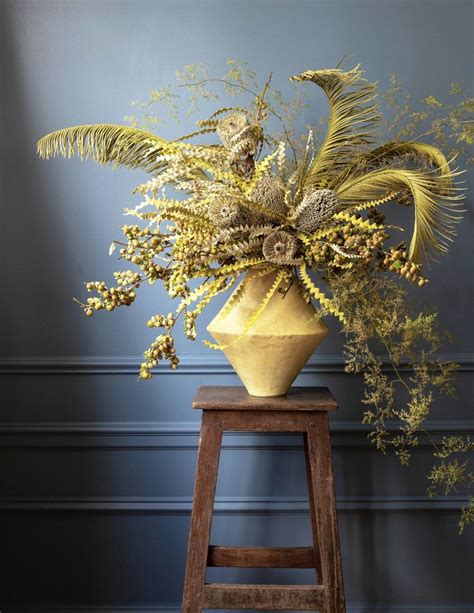 7 Dried Flower Arrangements And Vases For Fall Dried Flower