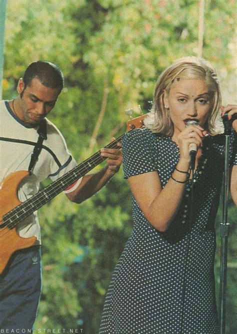 7 933 141 tykkäystä · 40 700 puhuu tästä. Podobny obraz | Gwen stefani 90s, Gwen stefani no doubt ...