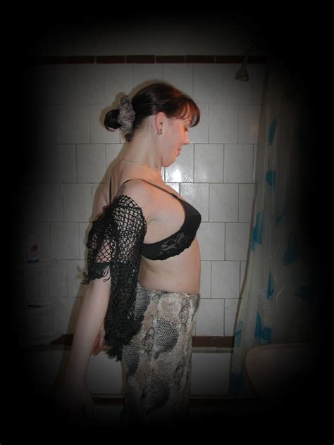 Fetish Spy Shots Of Unsuspecting Hottie Caught Taking A Shower Porn Pictures XXX Photos Sex