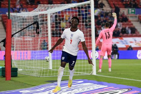 Bukayo saka believes he was right to turn down nigeria's national team in favour of england because of how the. Bukayo Saka impresses in England victory over Austria ...