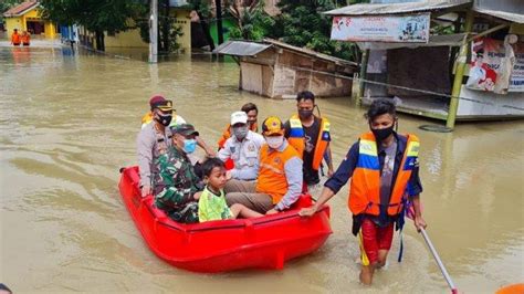 Video Banjir Melanda Kecamatan Di Kabupaten Bekasi Satu Kecamatan Diterpa Angin Puting