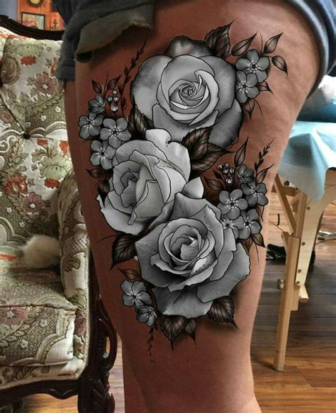 Arriba Foto Tatuajes De Rosas Para Mujer En El Brazo Mirada Tensa