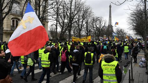 French Yellow Vest Protesters Hold 17th Weekend Of Marches