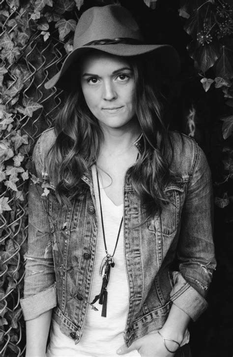 Brandi Carlile Hottest Pictures 39 Photos Page 2 Of 4 The Viraler