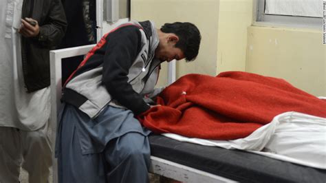 Suicide Bomber Devastates Shiite Enclave In Pakistan Killing 83 Cnn