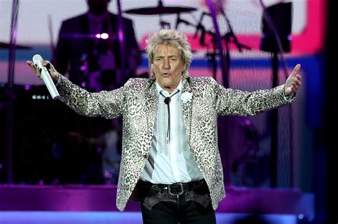 Rod Stewart Announces Third Glasgow Date For 2019 Uk Tour After Huge
