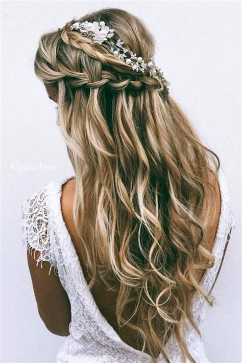 Chic Half Up Bridesmaid Hairstyles For Long Hair Best