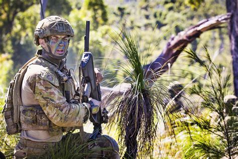 Australian Army A Soldier Of The 2nd Battalion Royal Aust Flickr