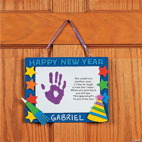 These easter crafts for toddlers to make are the easiest! Handprint "Happy New Year" Keepsake Craft Kit - Discontinued