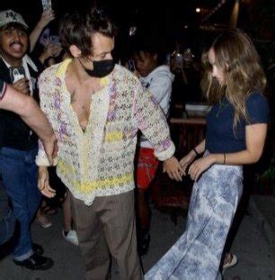 Updates On Twitter Olivia Wilde With Harry Styles Going On A Date
