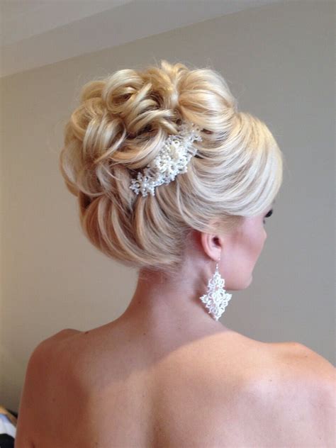 Lovely Bridal Look Make Up Hairstyles Mother Of The Bride Hair