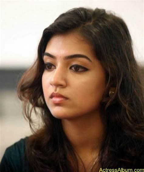 Nazriya Nazim Navel Show Actress Album