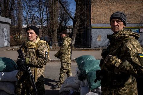 What Happened On Day 25 Of Russias Invasion Of Ukraine The New York