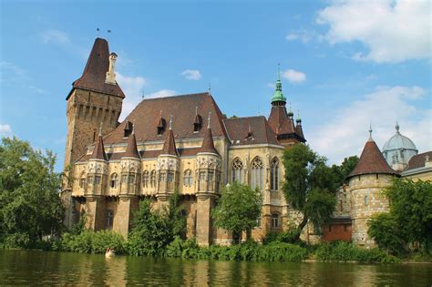 Life Of Libby Travel And Lifestyle The Prettiest Castle In Hungary