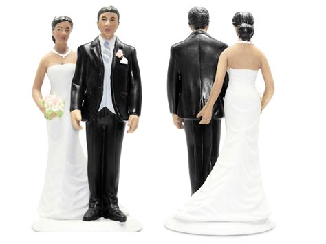 Funny Wedding Cake Toppers 25 Examples That Will Catch Your Attention