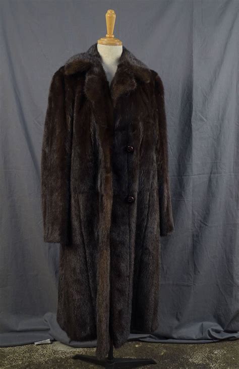 manteau en vison vente aux enchères mode vintage maroquinerie